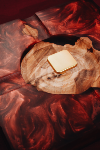 Marleen Bordo Altın Renkli Aksesuarlı Dekoratif Küllük